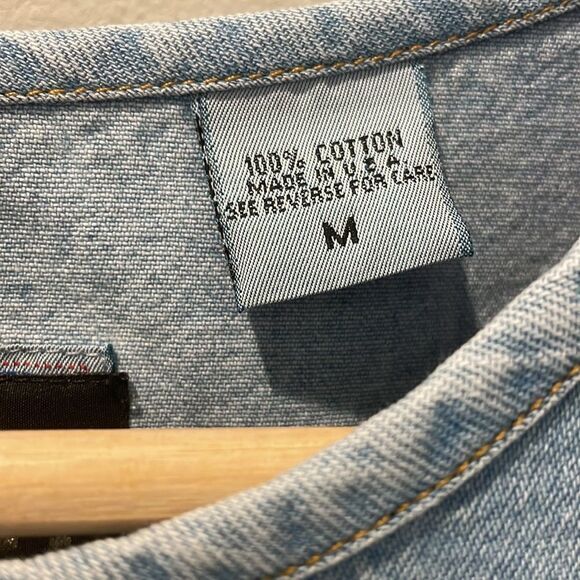 Fits 2-A”T” Boca Raton denim blouse with hot air balloon’s size medium - Picture 2 of 11